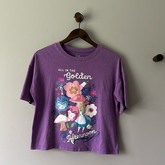 DISNEY ALICE AND WONDERLAND GRAPHIC TEE ALL IN THE GOLDEN AFTERNOON SIZE SMALL - Picture 1 of 3